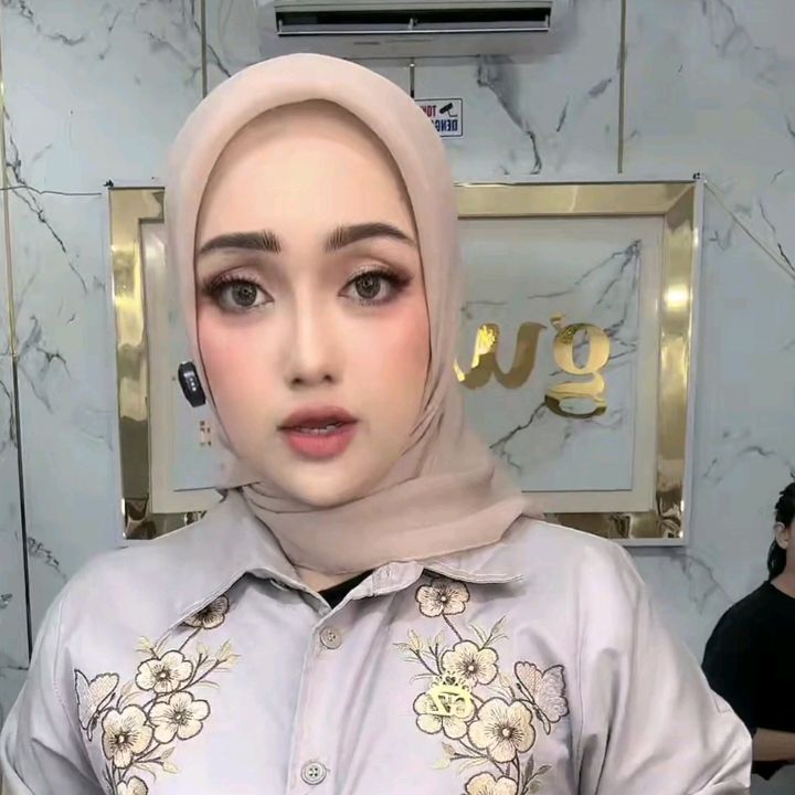 Deby.FashionButik