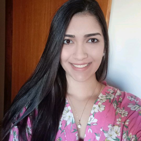 Letícia Guarnieri