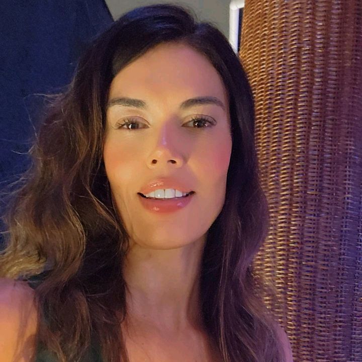ANA S.