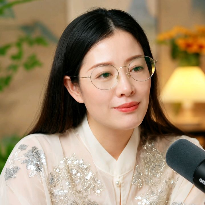 Nữ Nhân Thông Tuệ