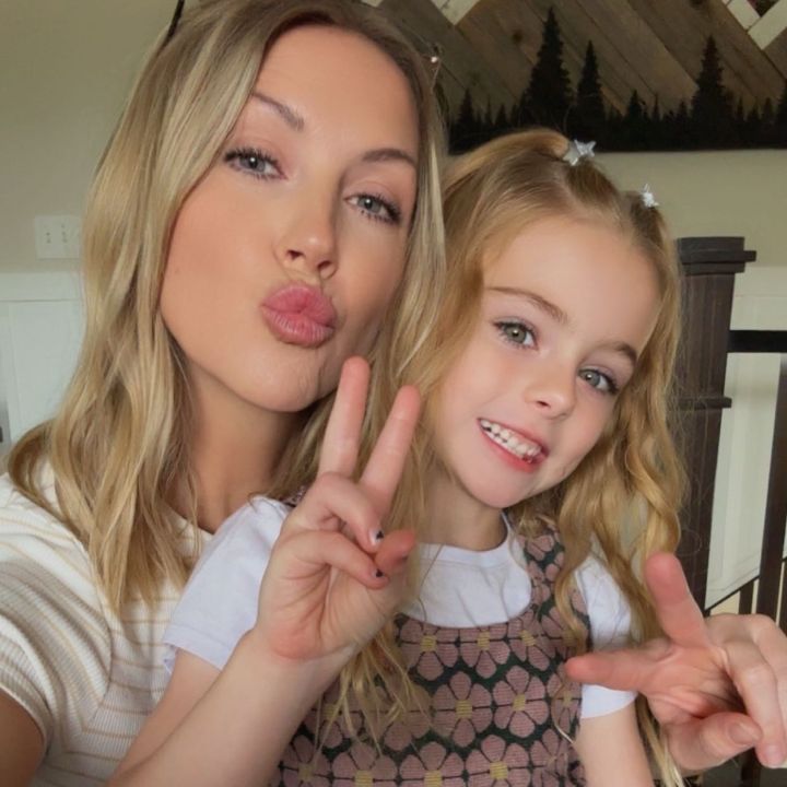 Amber Avery || Mom Life ✨