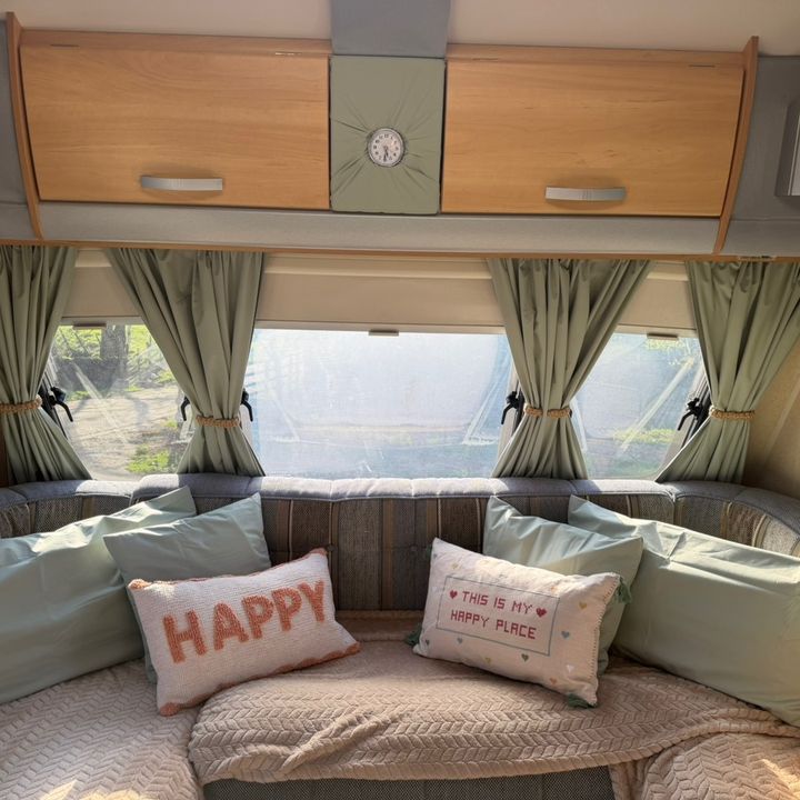Touring caravan & Trucker tan