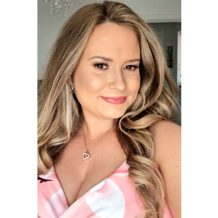 Amy Loves Makeup