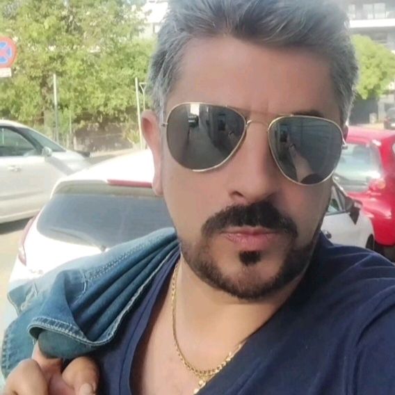 Manuel