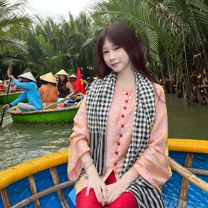 linh ౨ৎ