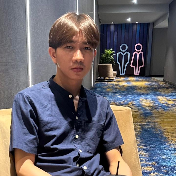 อาทิตย์ขายของ