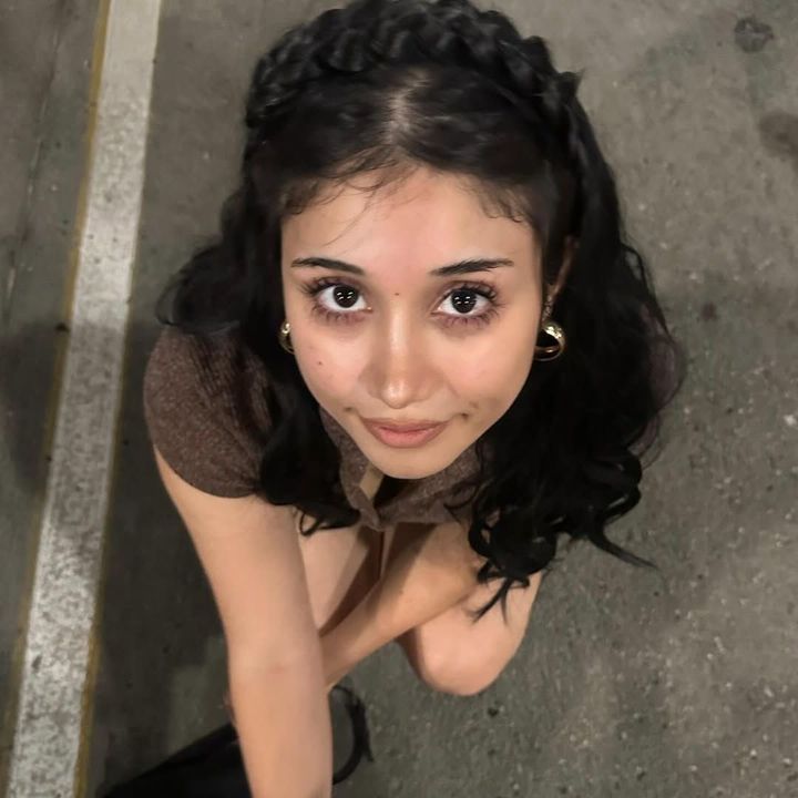 mia • 🎞️