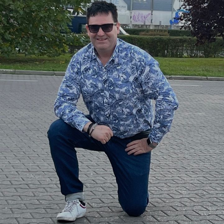 mr.bond1808