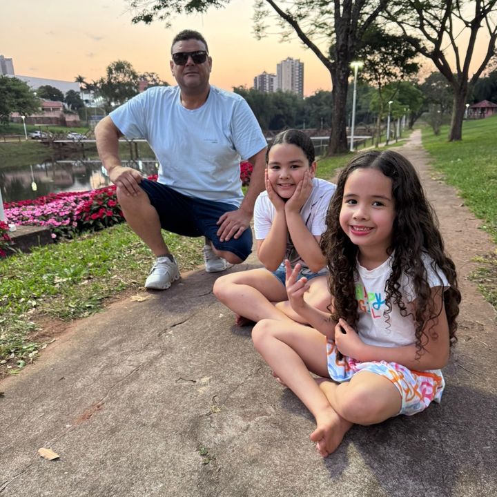 Sérgio e suas filhas