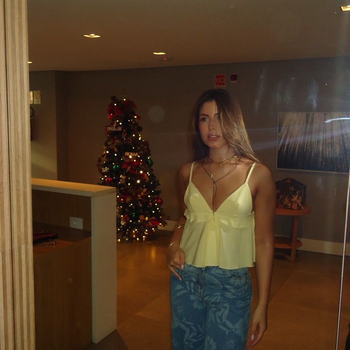 Luana Leal Larrossa