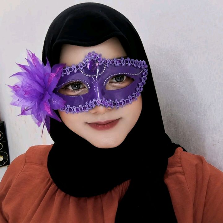 zaralunaa8
