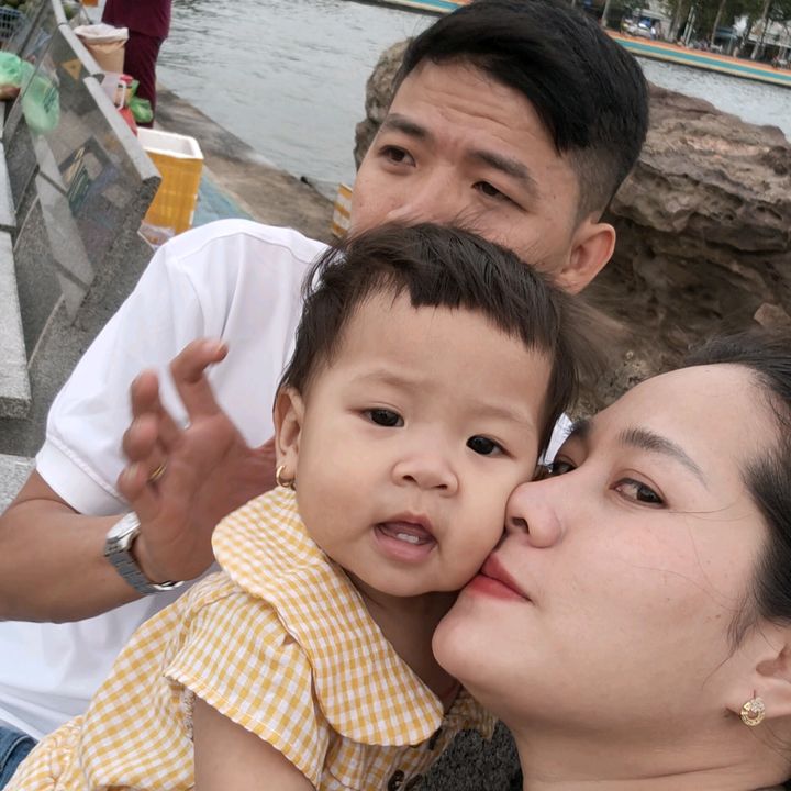 Tập Đầu Làm Mẹ