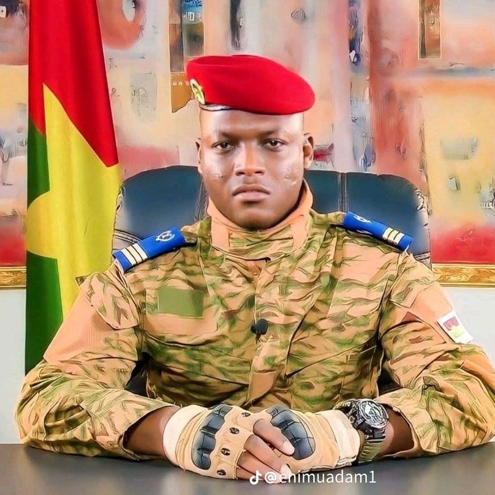 azizleenegligee