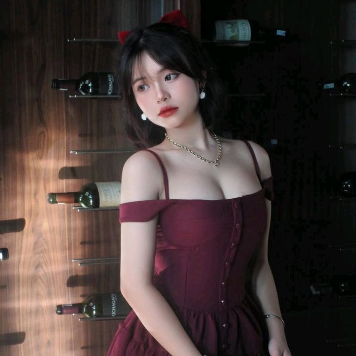 Hà Mai Rose