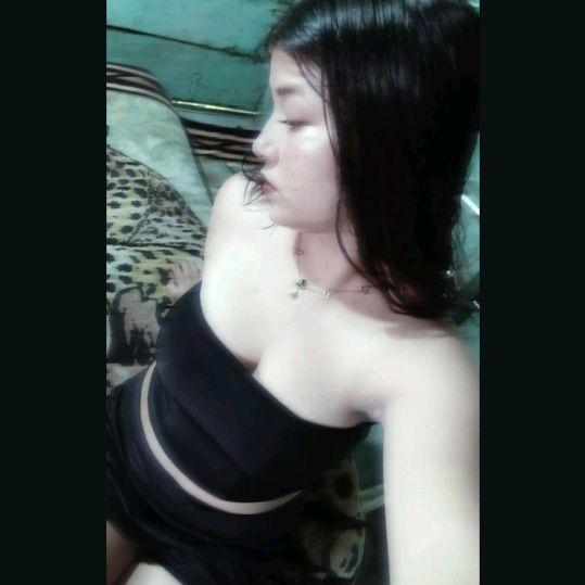 Jade Abril viveros