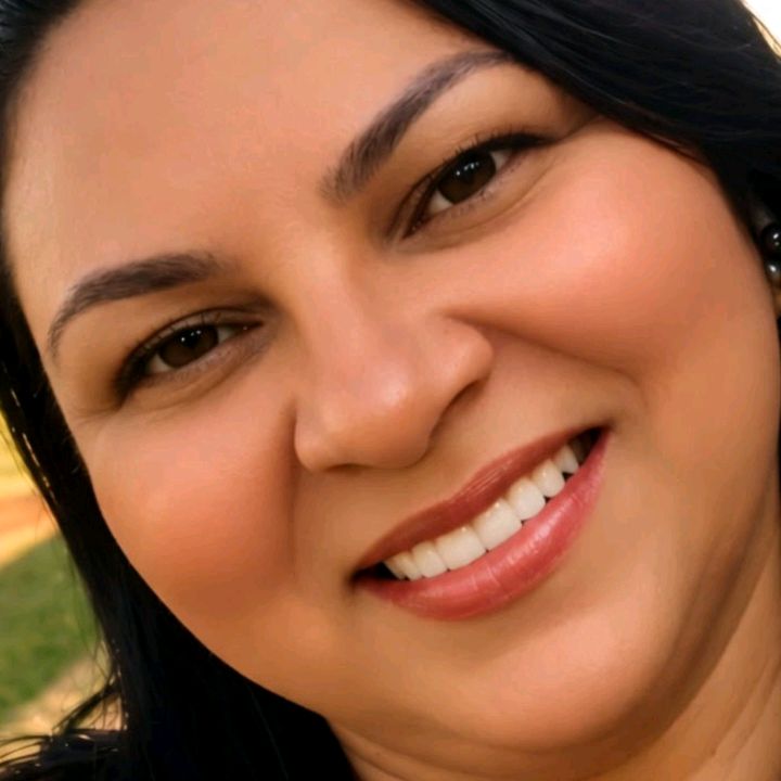 Silvânia Ribeiro