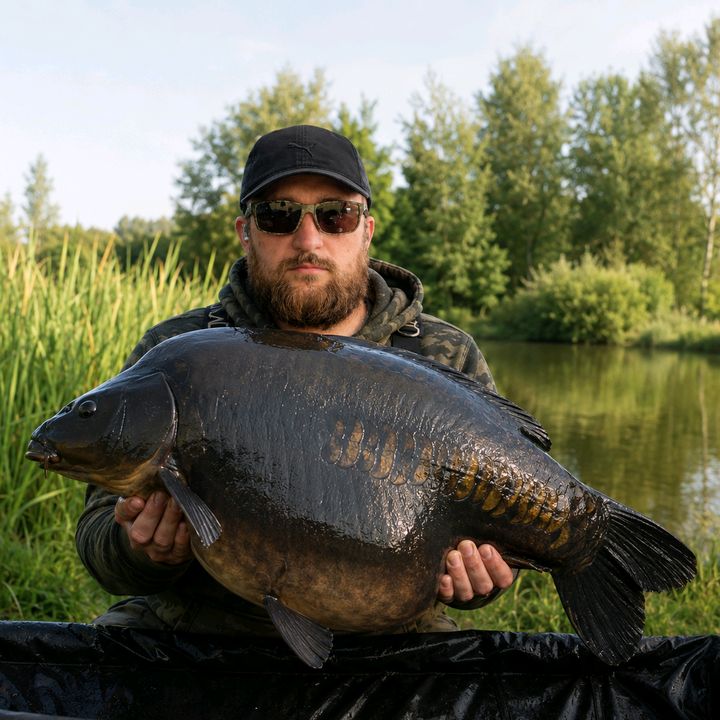 FISH HUNTER TOP