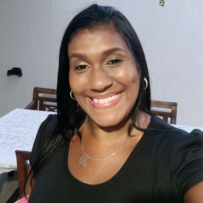 Michelle - Shop Creator