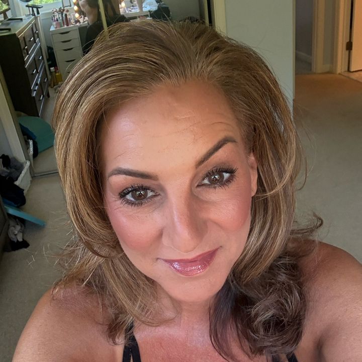 Susan | 50+ Skin & Makeup Pro