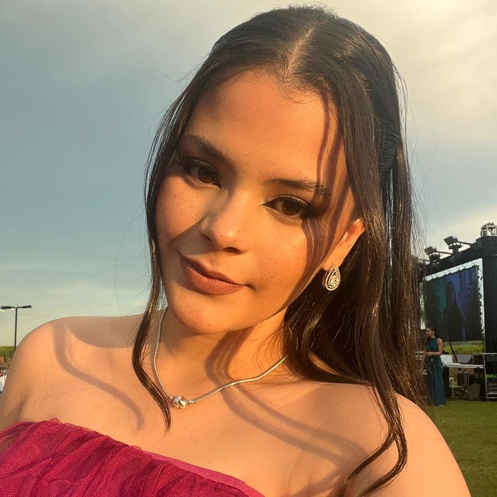 Stella Cruz