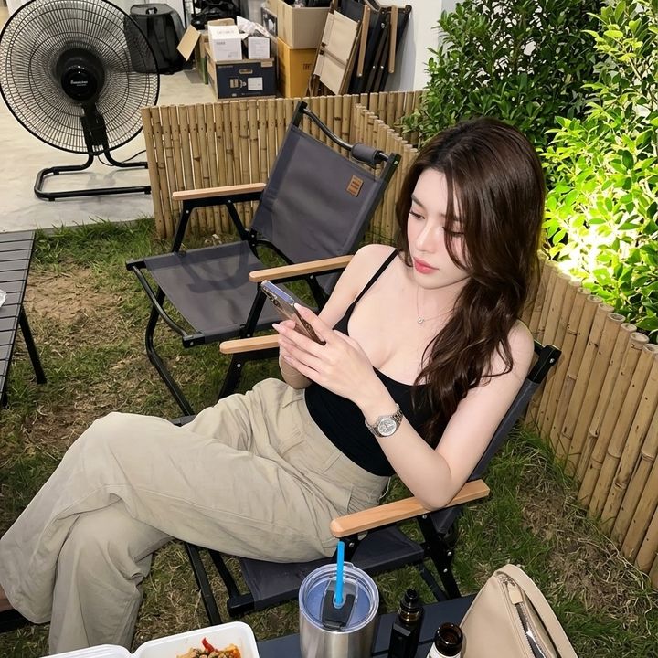 แม่ค้าหน้าอี๋