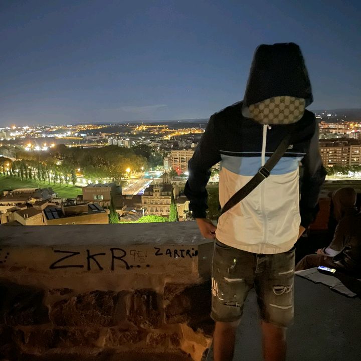🗼