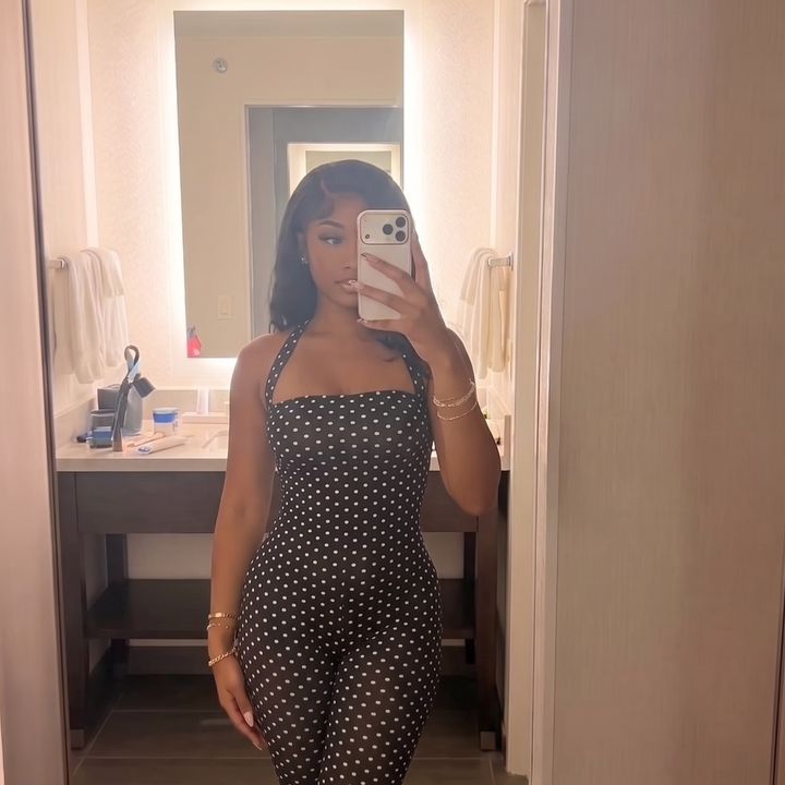 🎀