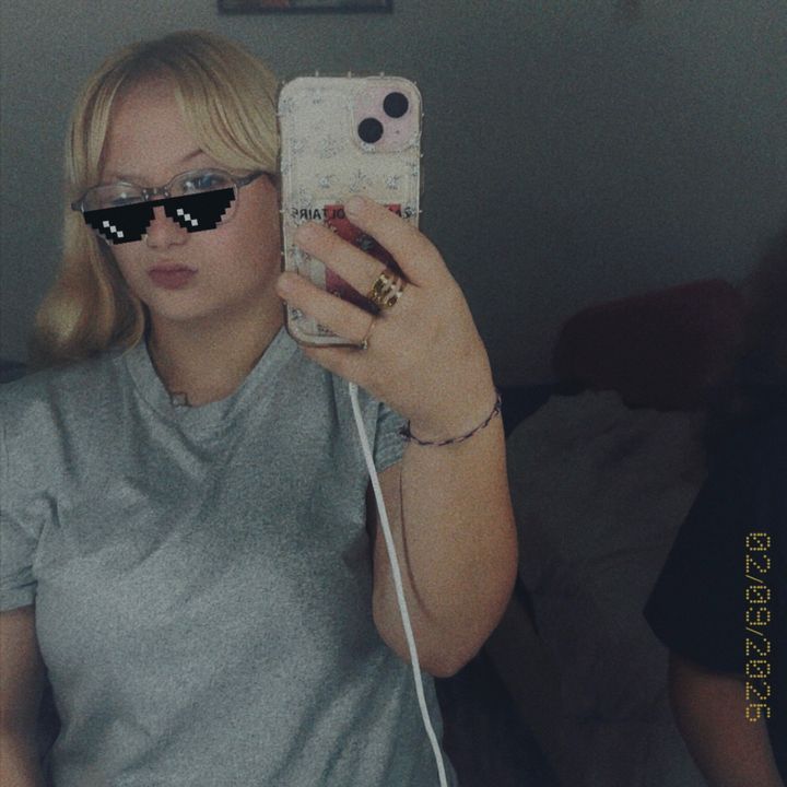 𝑴𝒂𝒆̈𝒍𝒚𝒏𝒆🦔dudu🤍