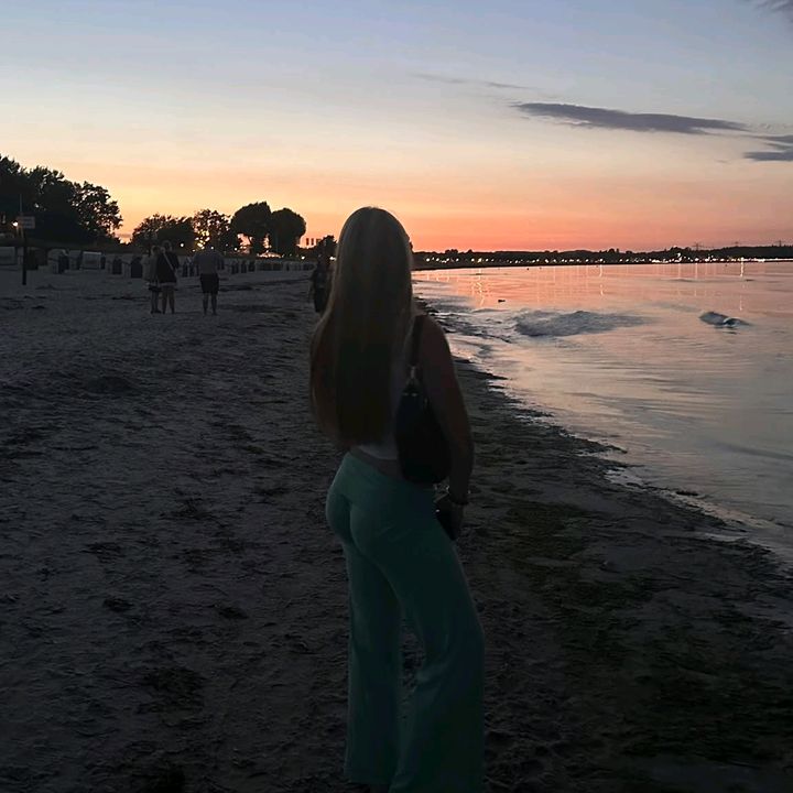 𝓛