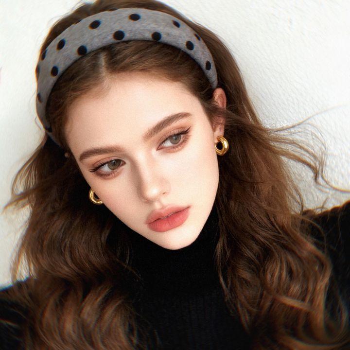 Nina77