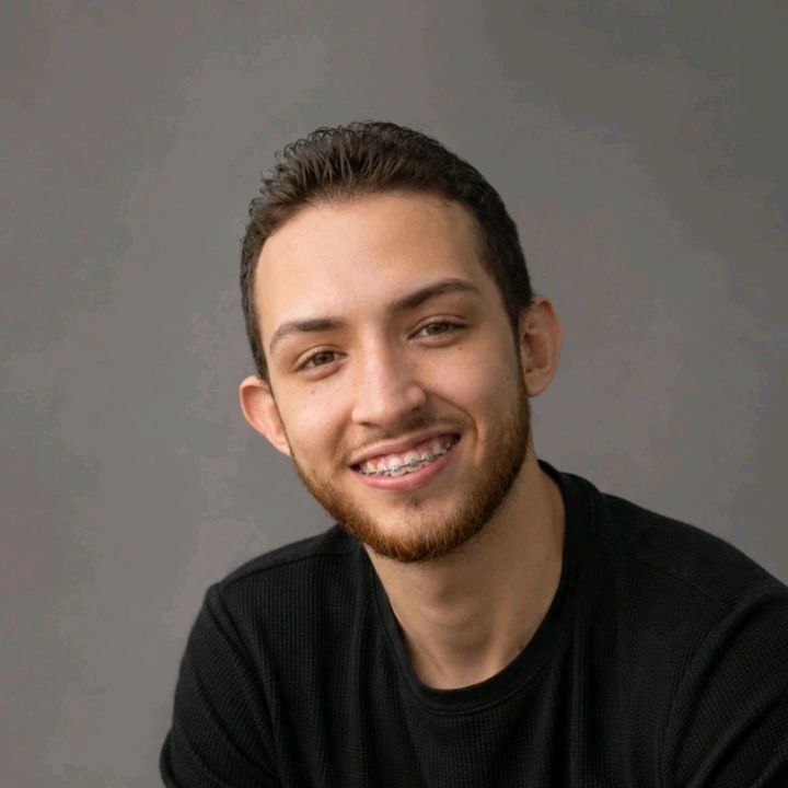 Daniel Carvalhaes
