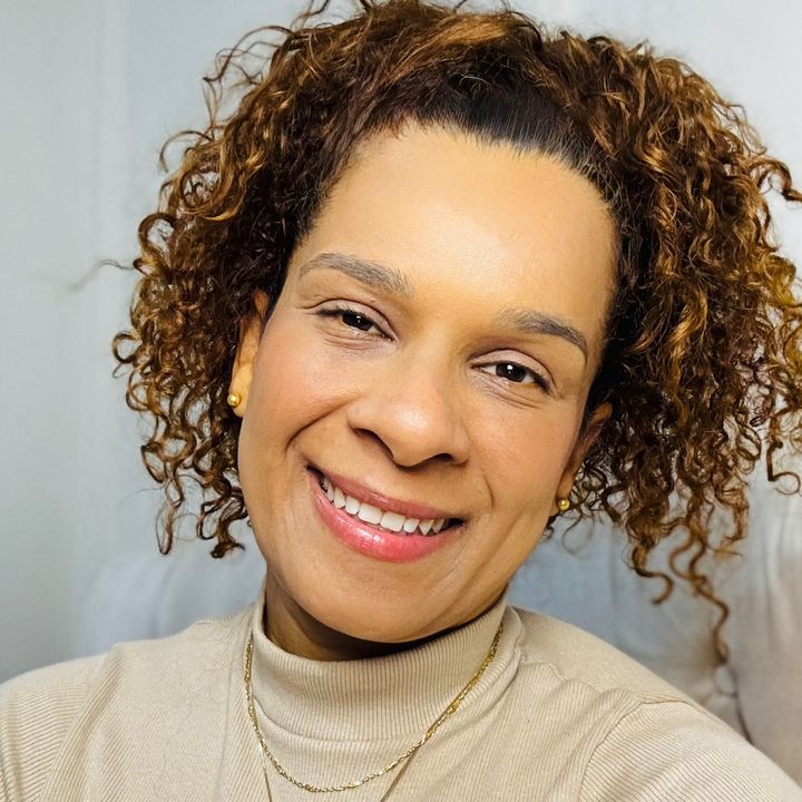 Elaine Parela