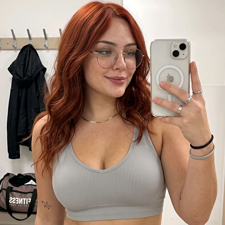ℙ𝕠𝕝𝕝𝕪 🧡