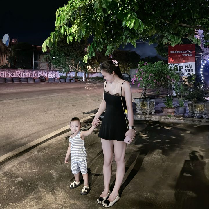 mẹ bỉm xây kênh