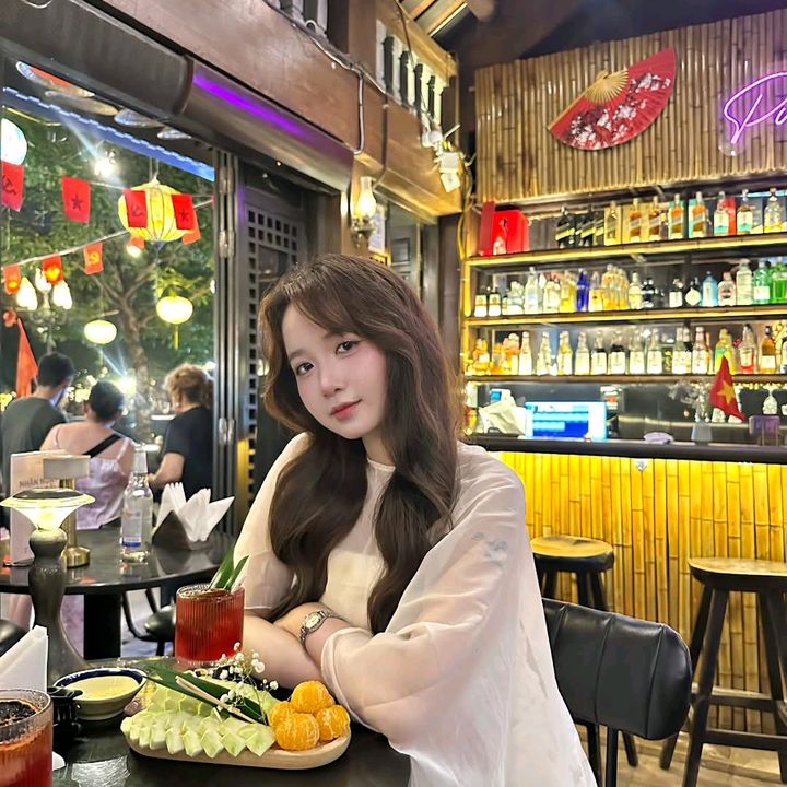Hằng Lê