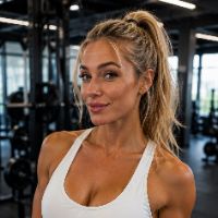 Lena Hart