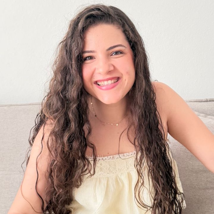 Polliane Bragança | UGC
