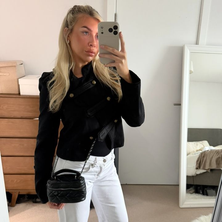 bellasfinds7