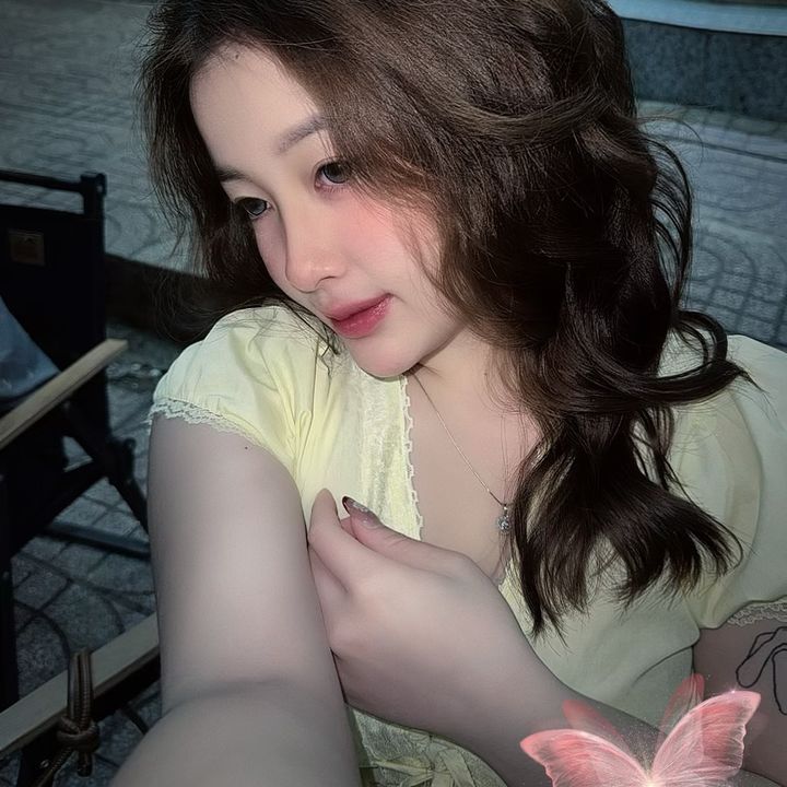 Bún bò tái chả 𐙚