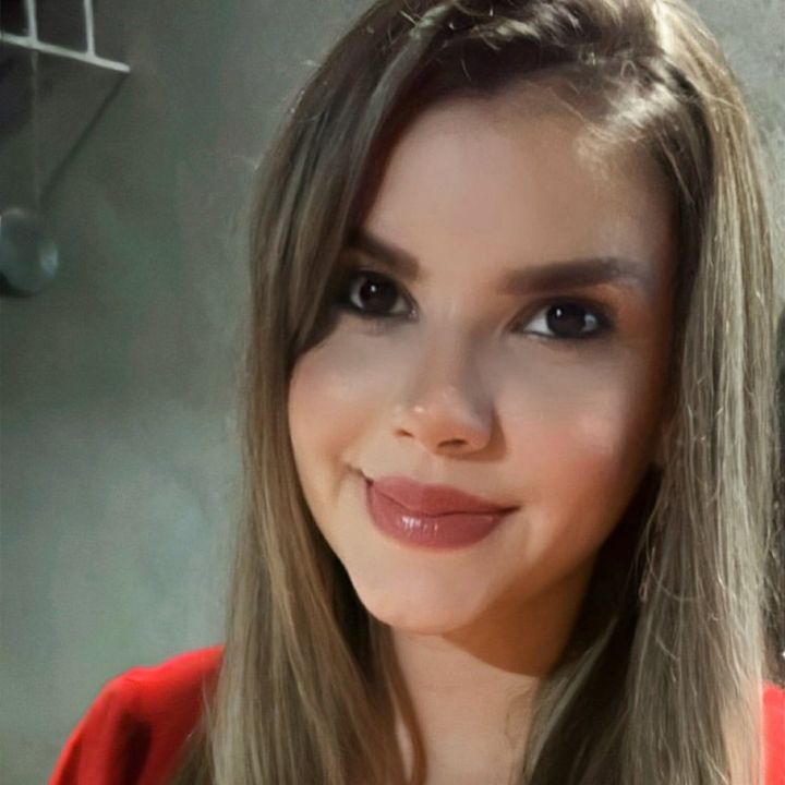Karen Linhares | Indica