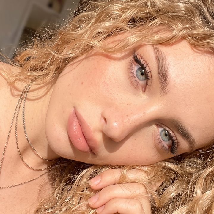 bella 💕✨