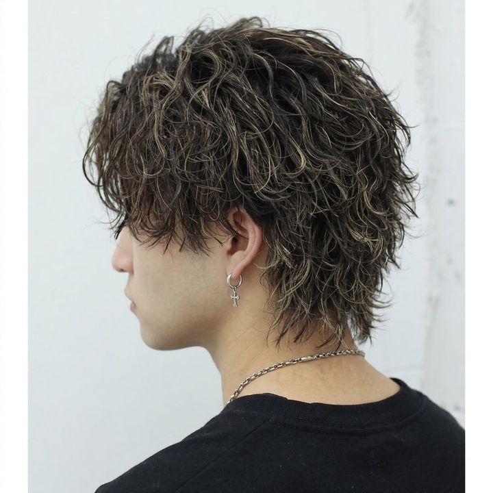 垢抜け目指す美容ニキ
