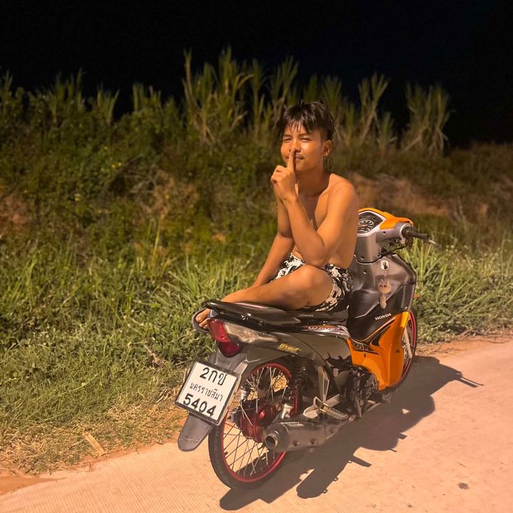 LEK.L.E.K