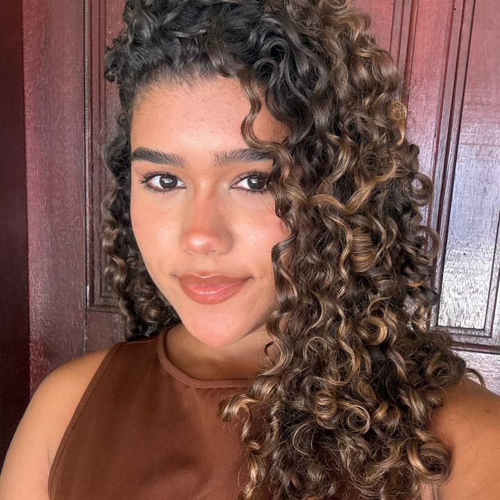Gabriella Salustiano ˚˖𓍢ִ໋❀