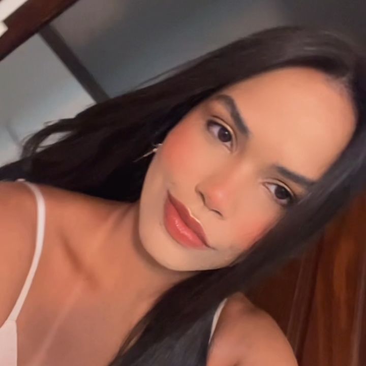 débora oliveira
