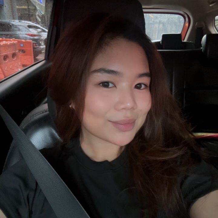 Phia Dela Cruz