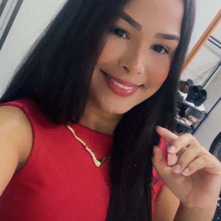 claudiahellen__