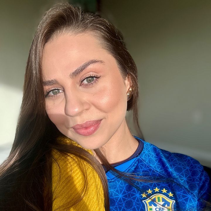 Thais Ambrozini