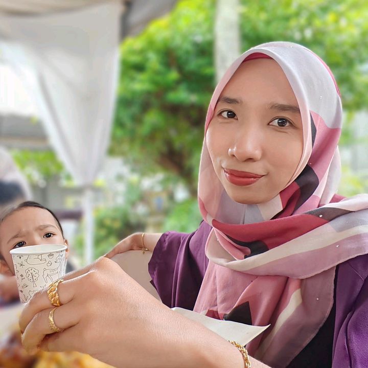 Saffiya Khadeeja