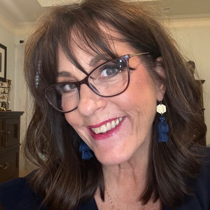 Linda | Effortless GenX Style